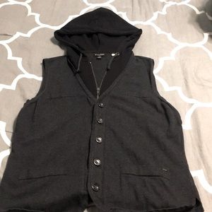 Men’s Guess vest charcoal gray and black.